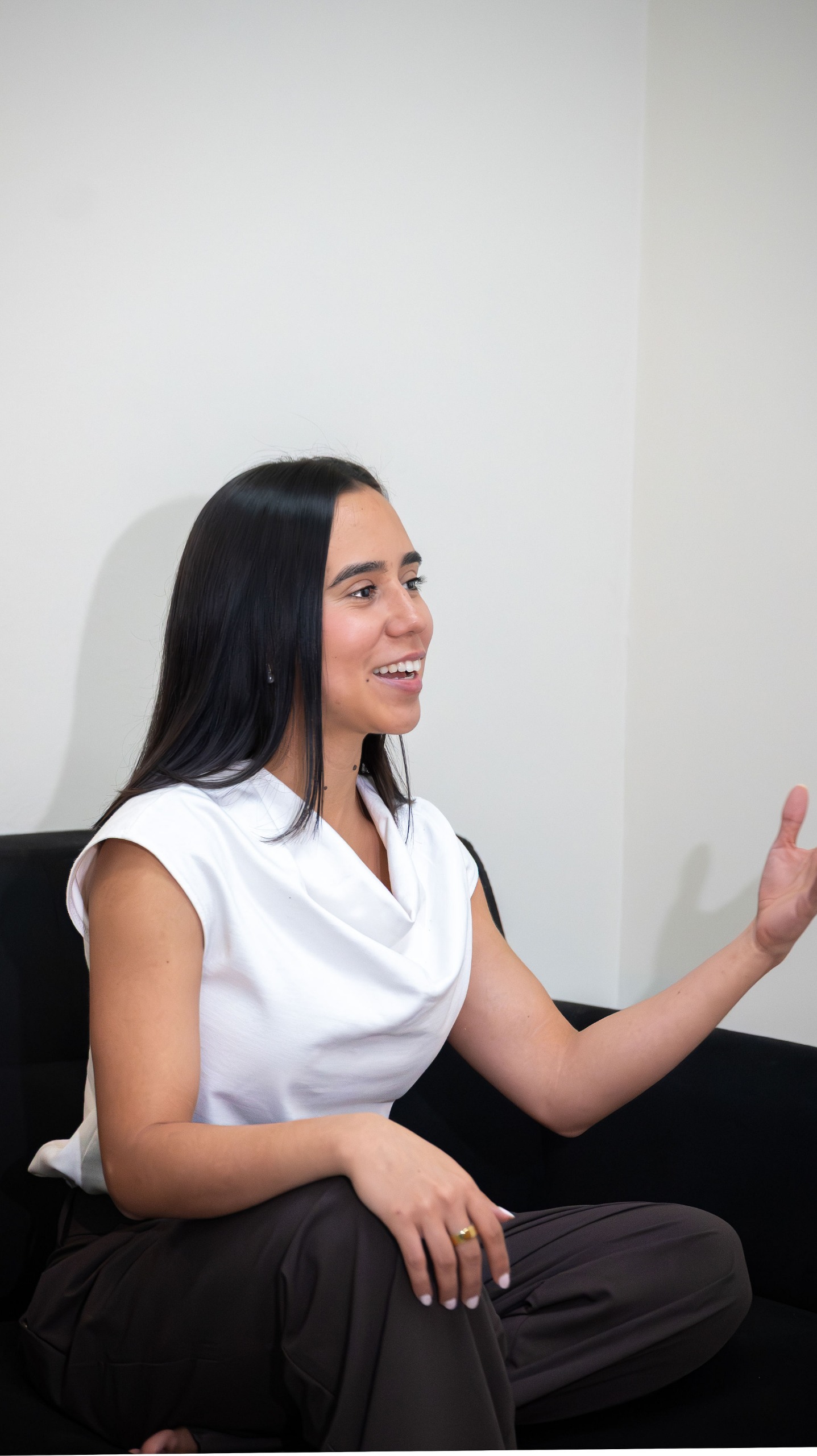 Rebecca Gabrielle en consulta